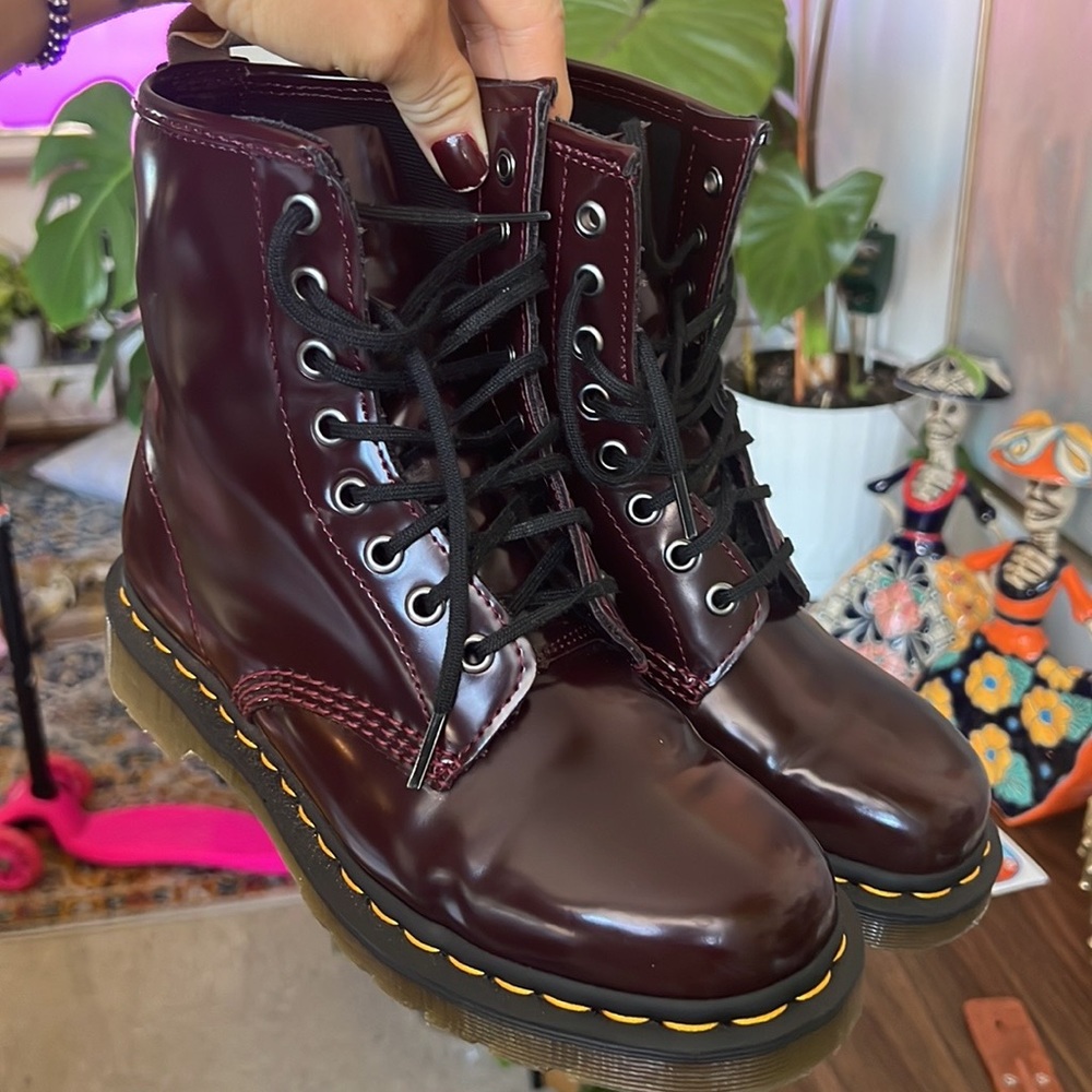 Dr Martens Vegan 1460 Cherry Red 🍒